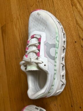 On Running Womens White and Pink Lace-Up Sneakers